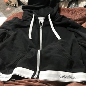 I am selling this Calvin Klein zip up worn once, size large originally 72$